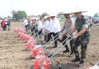 Imigrasi-Surabaya-dan-Polresta-Sidoarjo-Kolaborasi-Dukung-Ketahanan-Pangan-Melalui-Semarak-Tanam-Jagung